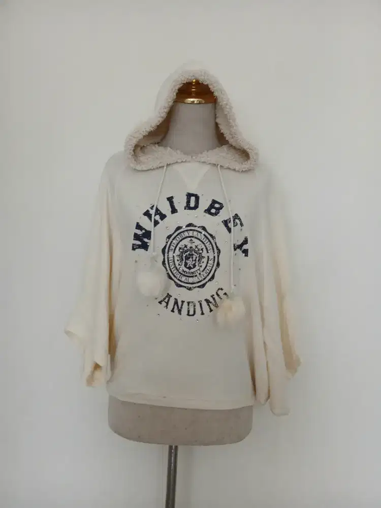 Baju atasan batwing hoodie INGNI size XL fit XXL, preloved