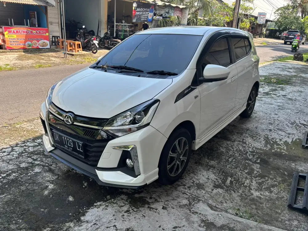 Daihatsu Ayla R 1.2 Deluxe MT 2022