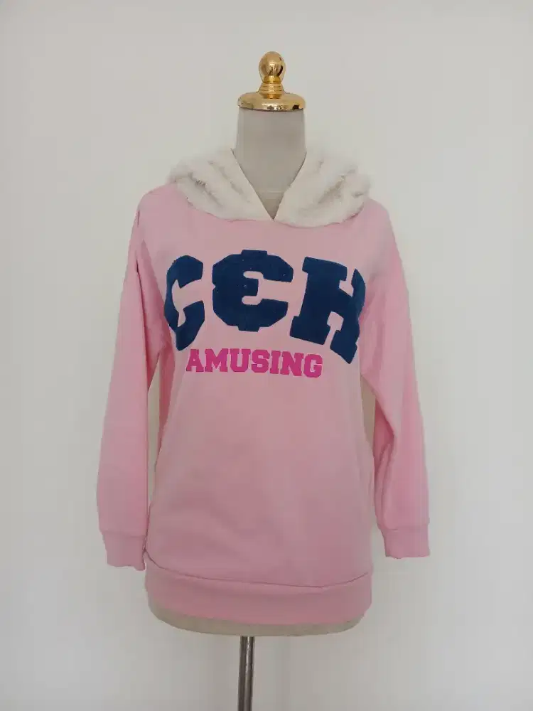 Baju hoodie rabbit sweatshirt sweater CHU XXX size XL, preloved