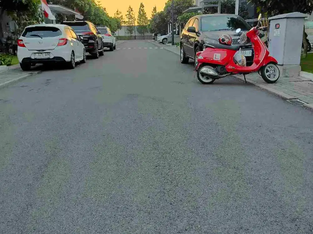 SUMMARECON 2LANTAI DIBAWAH HARGA 1.2 M NEGO