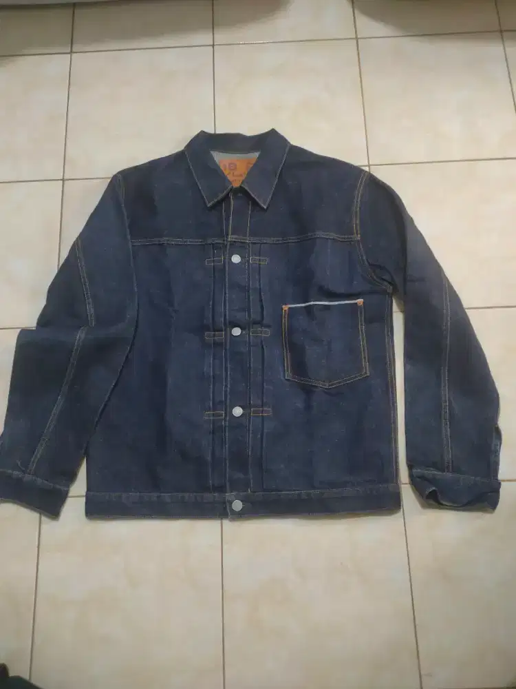 Jaket levis biru donker