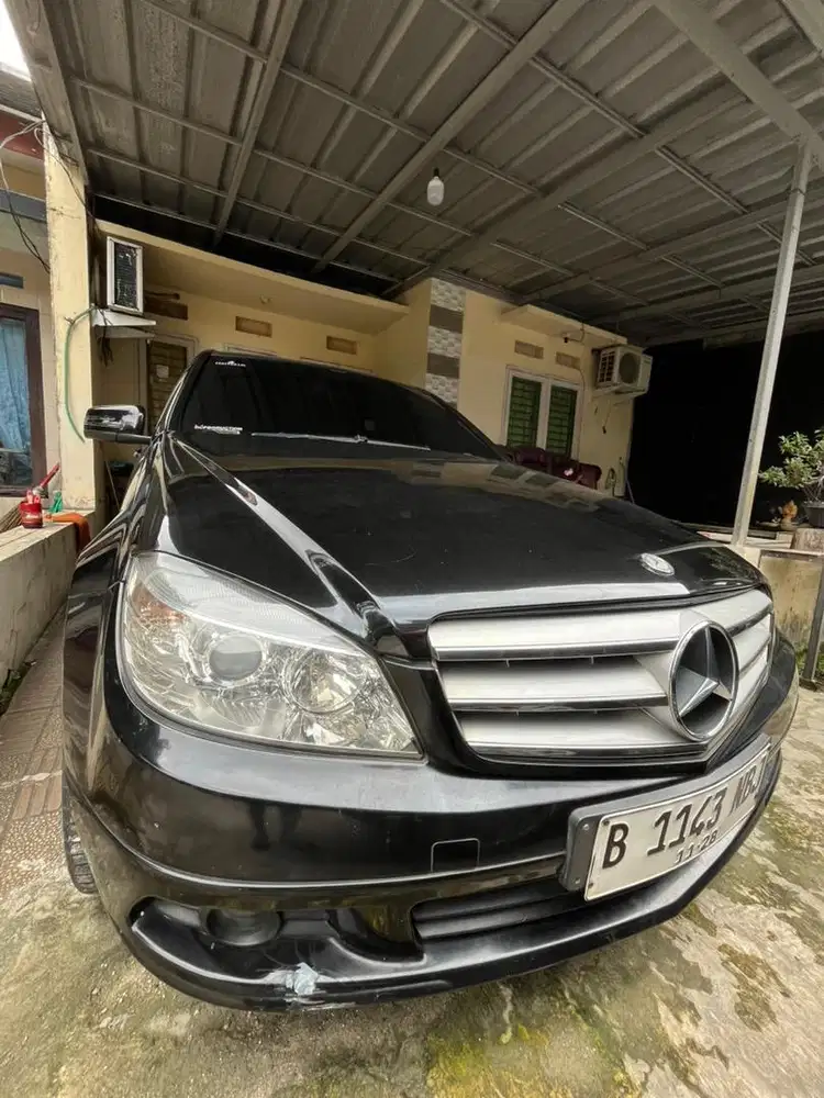 Mercedes-Benz C200 2010 Bensin
