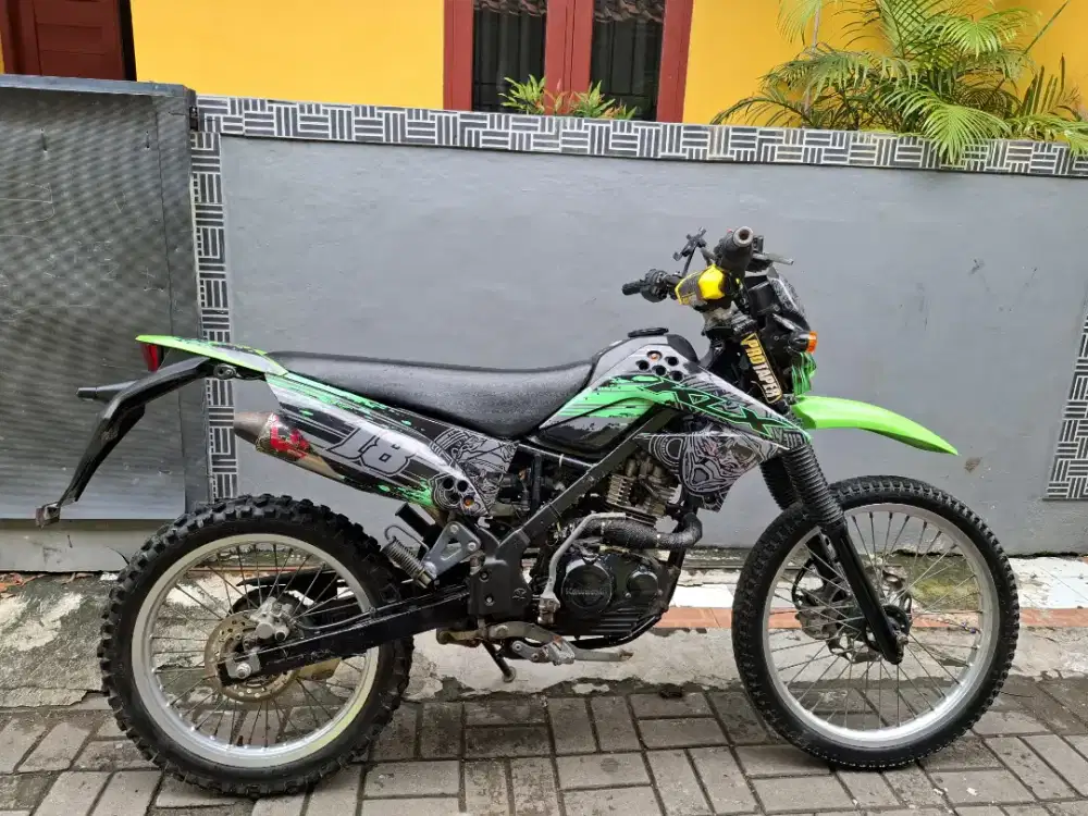 Dijual KLX tahun 2015