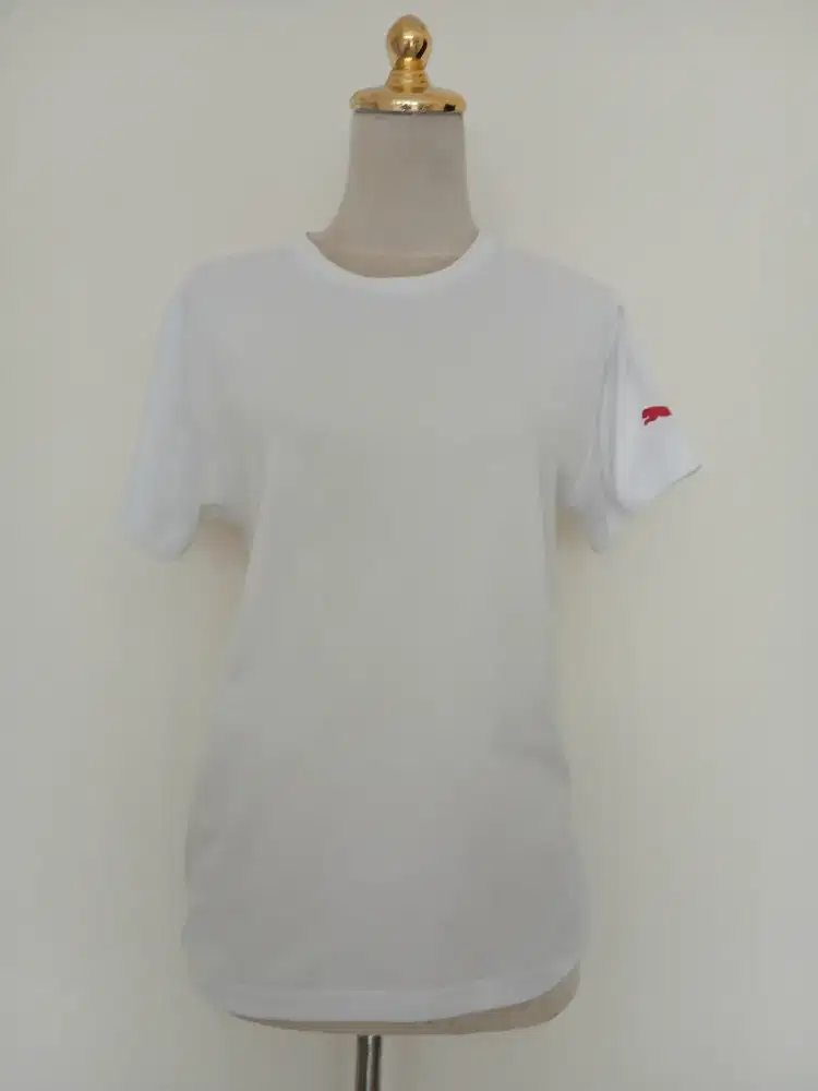 Baju atasan PUMA size M, preloved