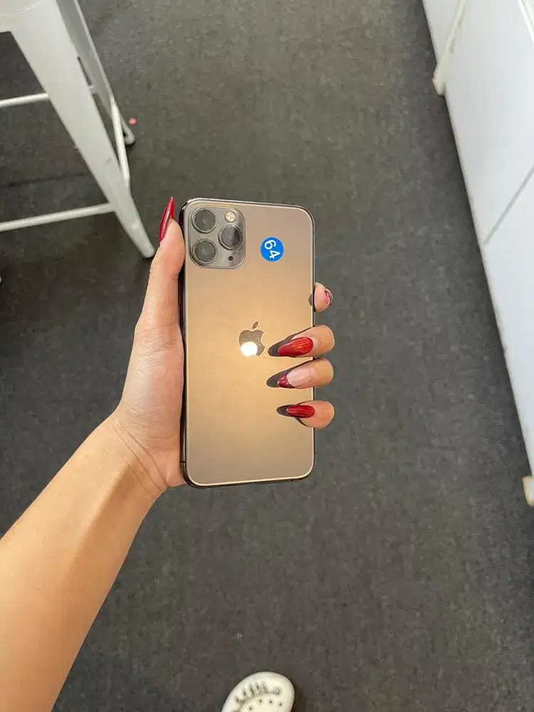 Iphone 11 PRO 64GB mulus nominus terima tt cod kredit