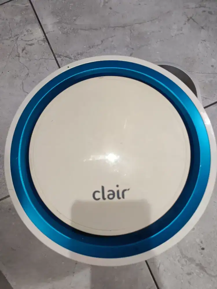 Penjernih Udara Air Purifier Merek Clair kondisi normal siap pakai.