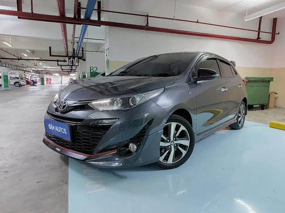DP MURAH Toyota Yaris 1.5 TRD Sportivo Bensin-AT 2018 Abu CNILB
