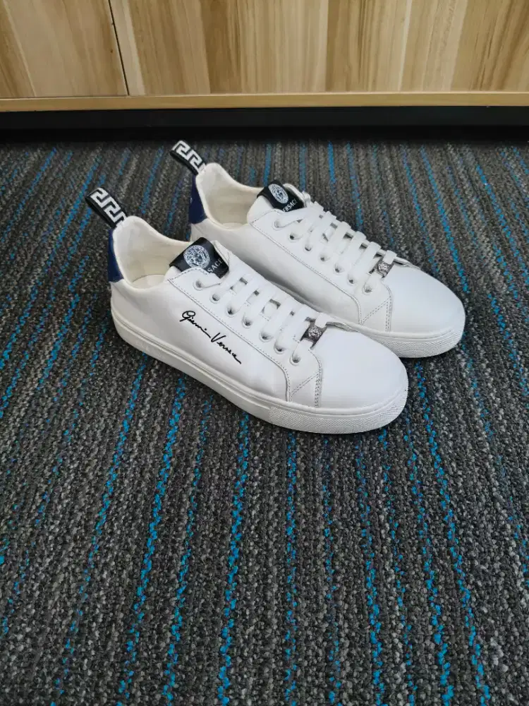 Gianni Versace sneaker original asli