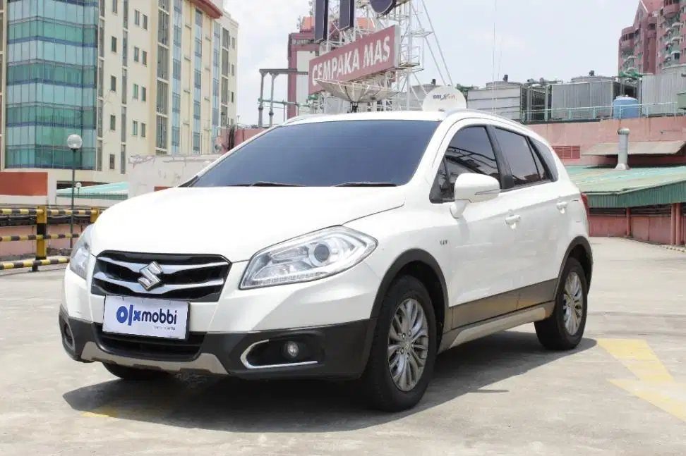 TDP 7,JT Suzuki SX4 1.5 S-Cross Bensin-MT Putih 2016