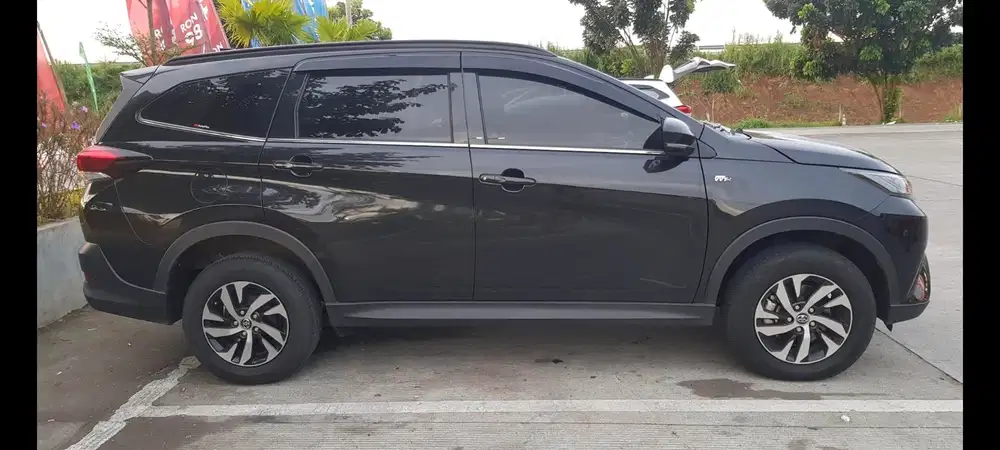 Toyota Rush G AT km.20.ribu