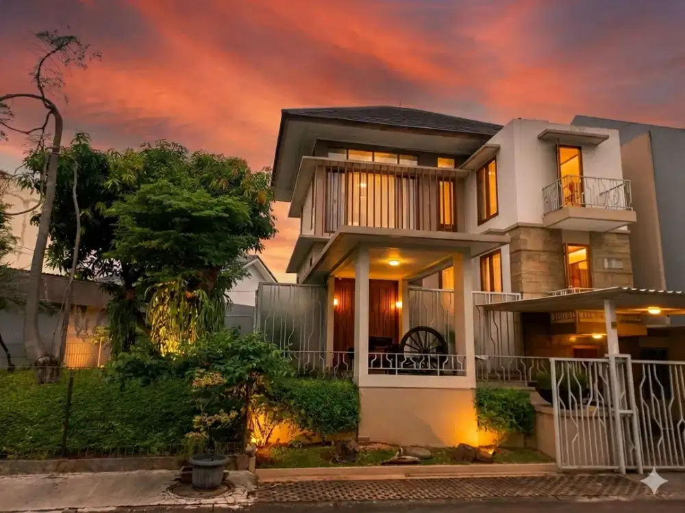 Rumah 2 Lantai Split Level 3+1 Kamar Utara di Nusaloka