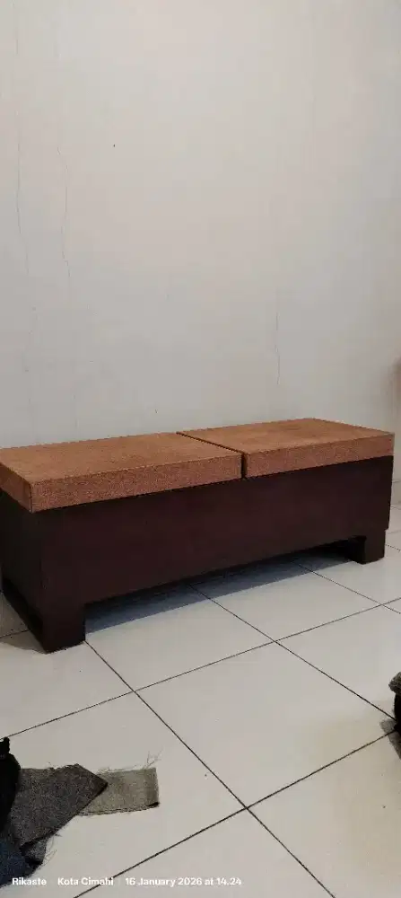 Lemari  Penyimpanan Pendek LINEA