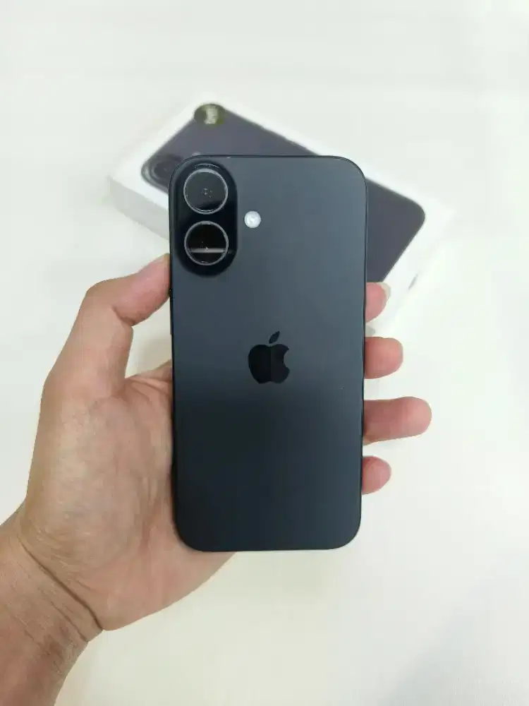 ( Second ) IPhone 16 256GB Black | IBOX | Masih Bergaransi