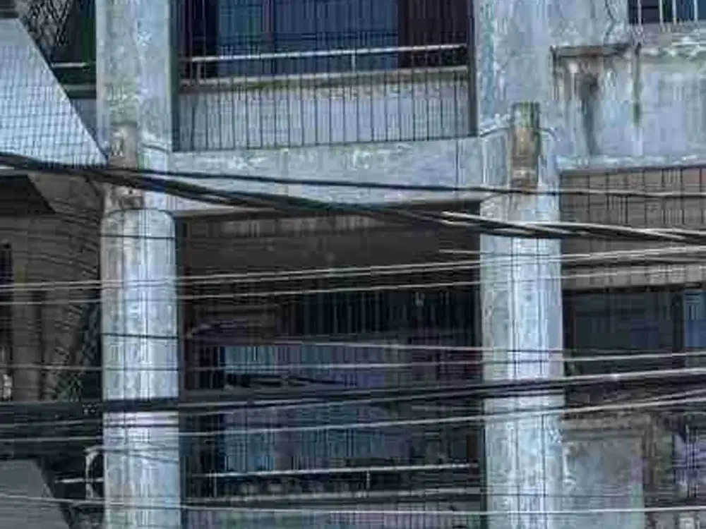 Ruko 3 lantai‼️Jalan Raya Kapasan