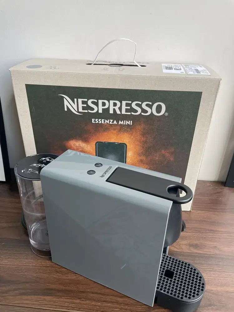 NESPRESSO Essenza Mini Grey