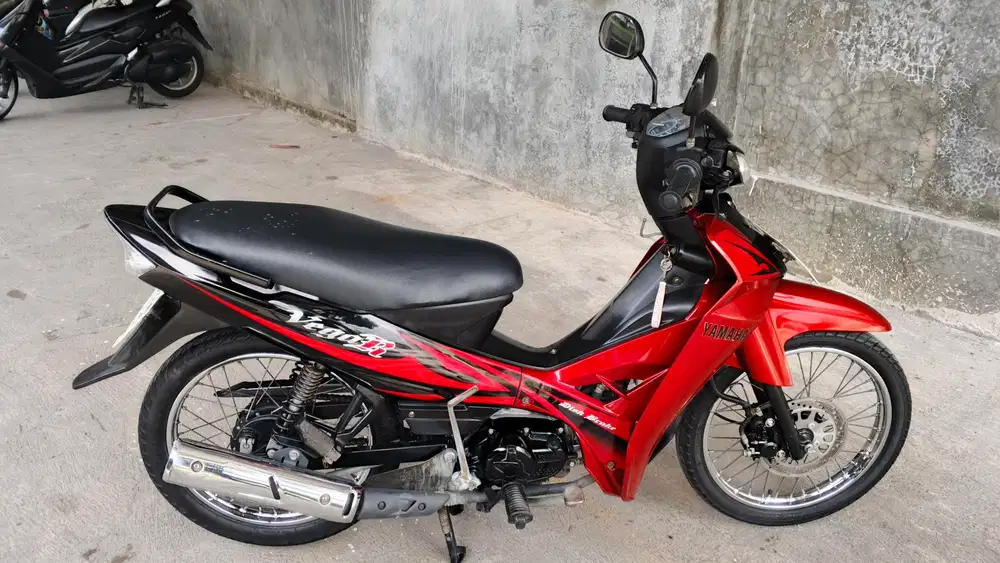 Vega r latin merah 2008