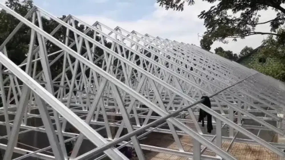 Aplikator baja ringan