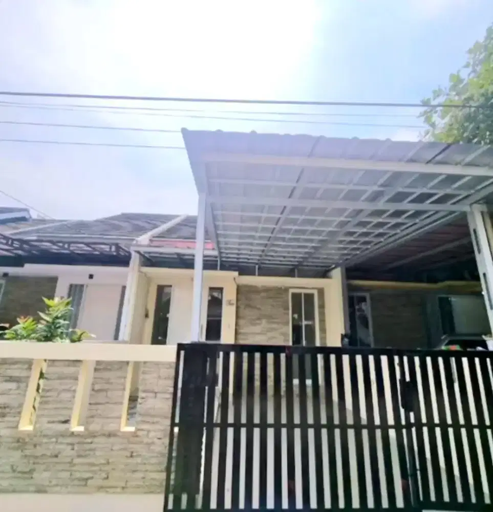 Disewakan/dijual Rumah superstrategis siaphuni bebas banjir