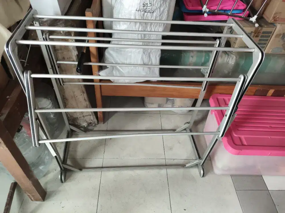 Gantungan handuk/baju alumunium