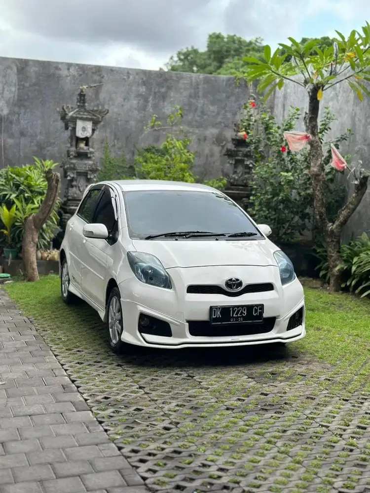 YARIS TRD S 2012 MANUAL ASLI BALI