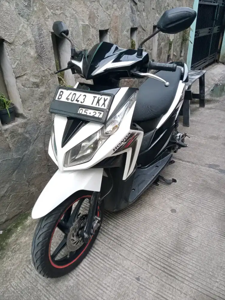 Honda Vario tekno cw 2011 surat lengkap pajak dan plat panjang