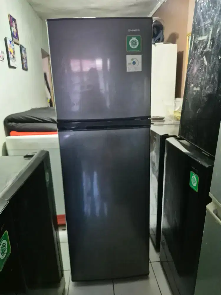 Kulkas 2pintu Sharp SJ 316 MG likenew mulus ex tarikan kredit macet