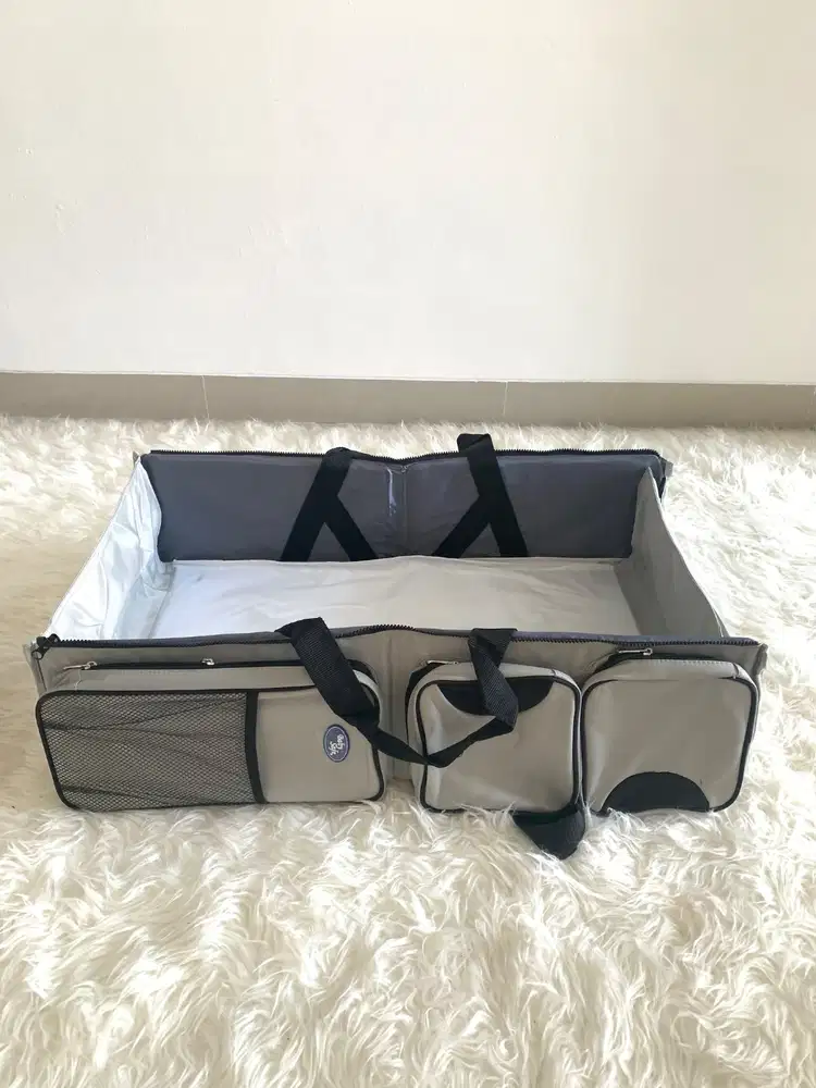 PRELOVED Baby Carrier - KASUR BAYI PORTABEL BABYSAFE