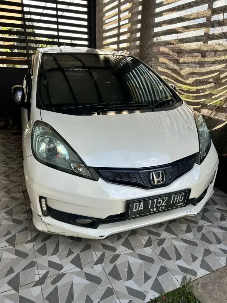 Honda Jazz Putih Mutiara 2011 Metic