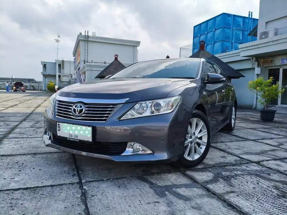 ISTIMEWA CAMRY V 2013