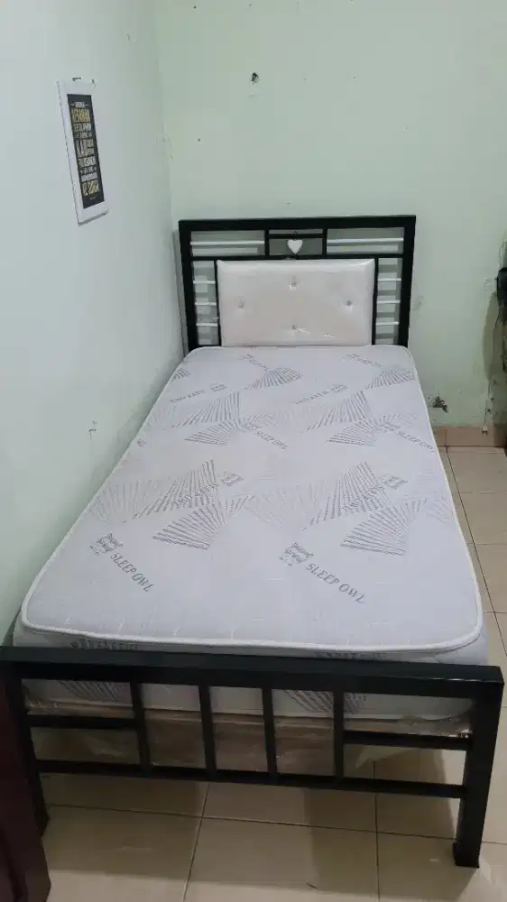 Jual Ranjang Besi Kuat dan Kasur Single Bersih Terawat