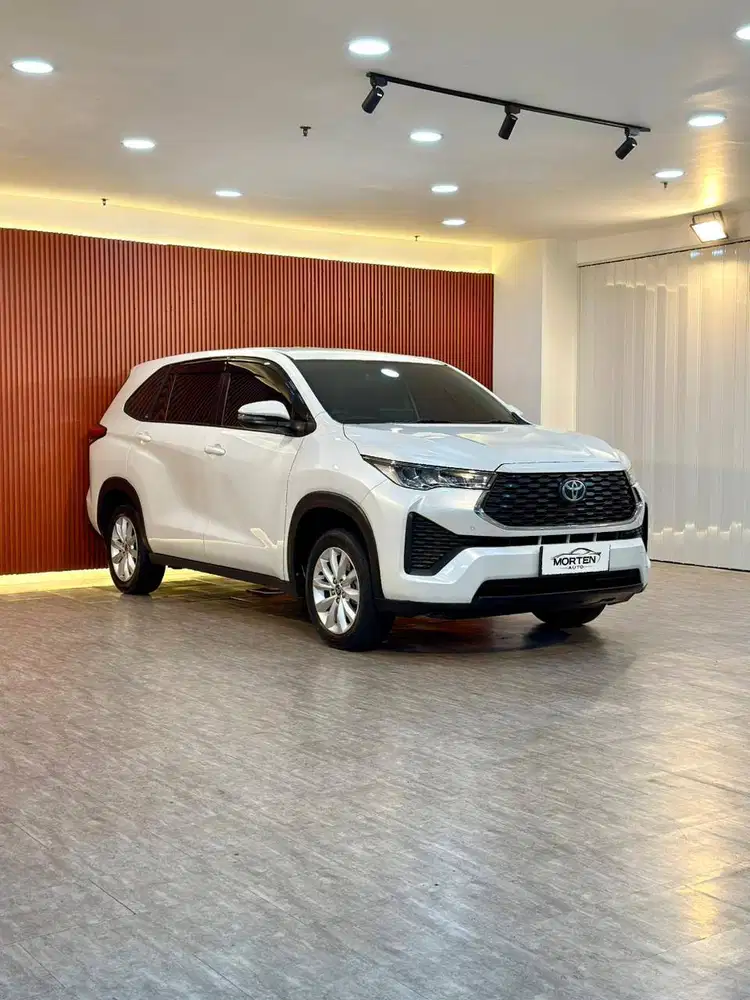 [KM 27rb] Toyota Innova Zenix 2.0 V CVT 2023, Putih, Non Hybrid