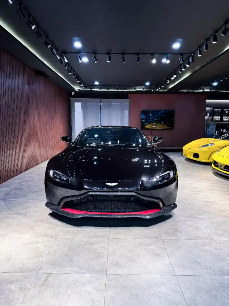 Aston Martin Vantage 2019 Bensin