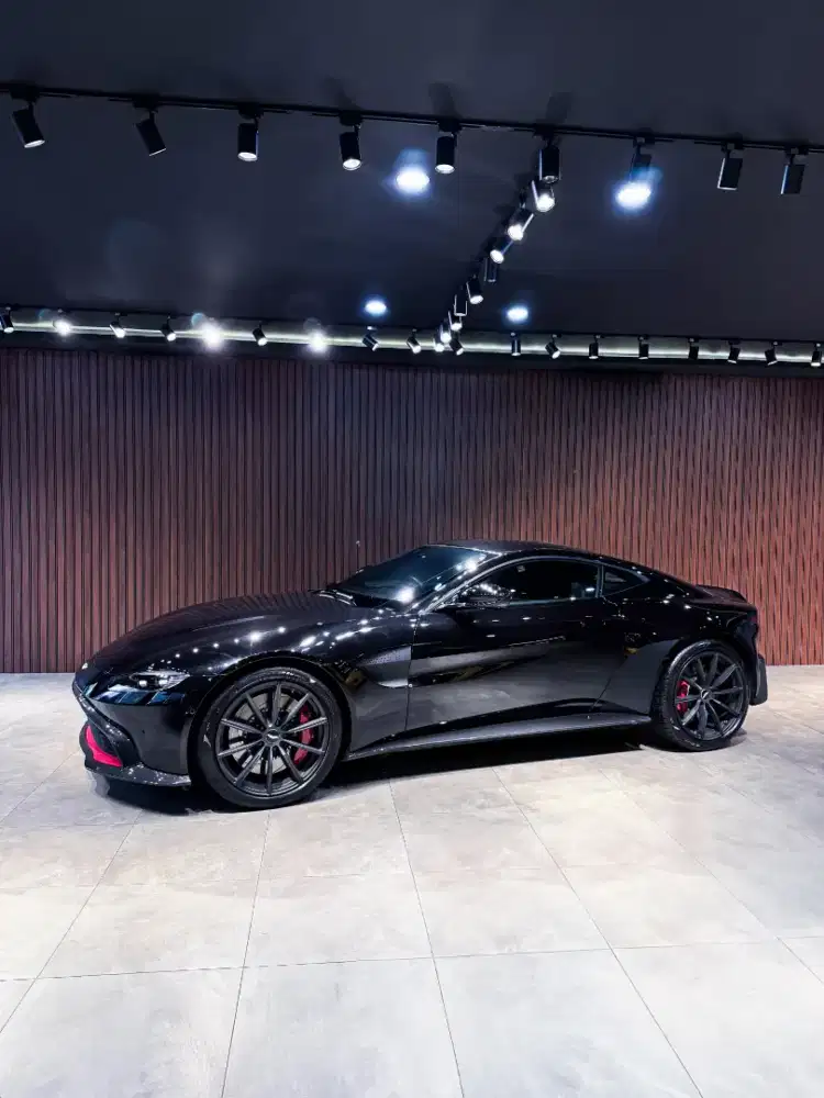Aston Martin Vantage 2019 Bensin