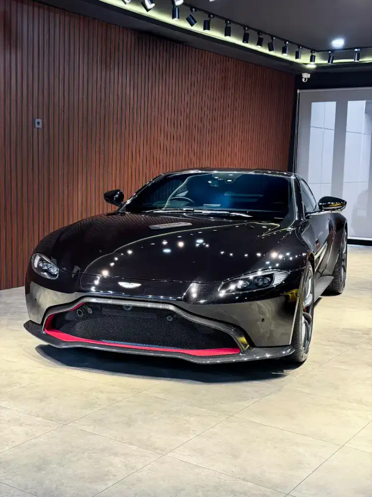 Aston Martin Vantage 2019 Bensin