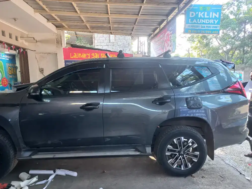 Jasa pasang wrapping sticker mobil motor