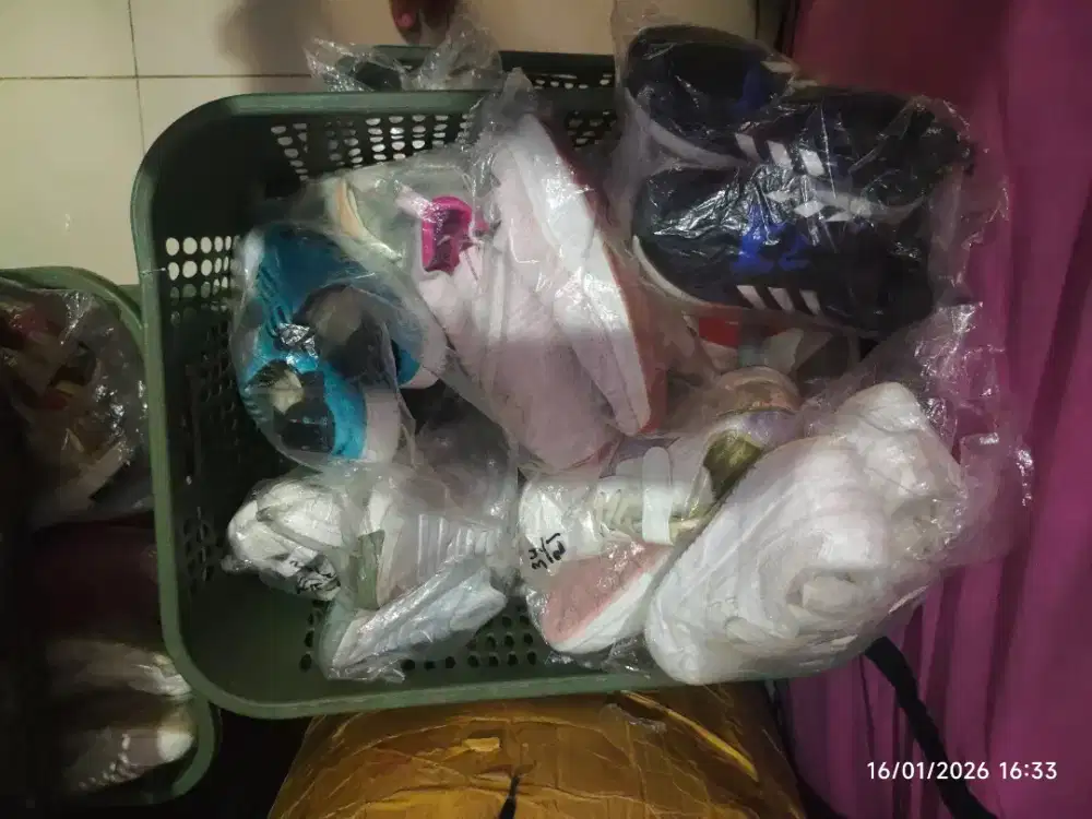 PAKET USAHA SEPATU ANAK BRANDED