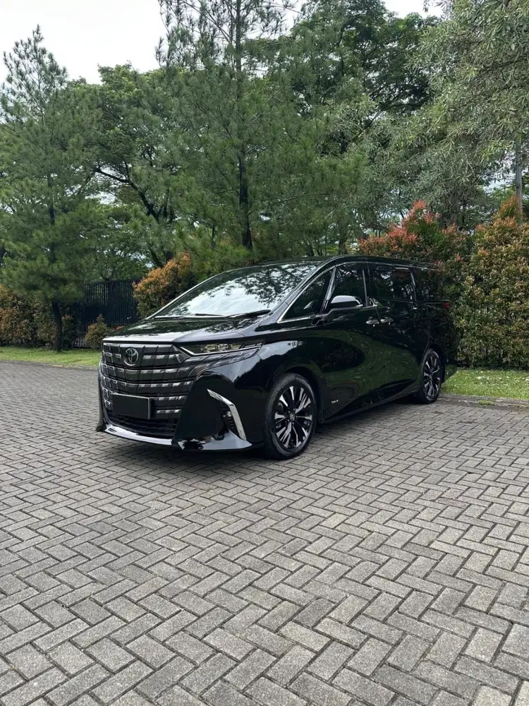 Toyota Alphard 2.5 HEV 2024 Hybrid Bergaransi