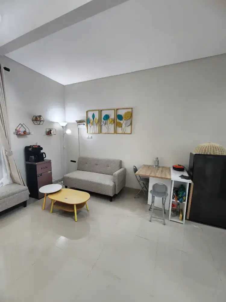 Rumah mungil sejuk asri