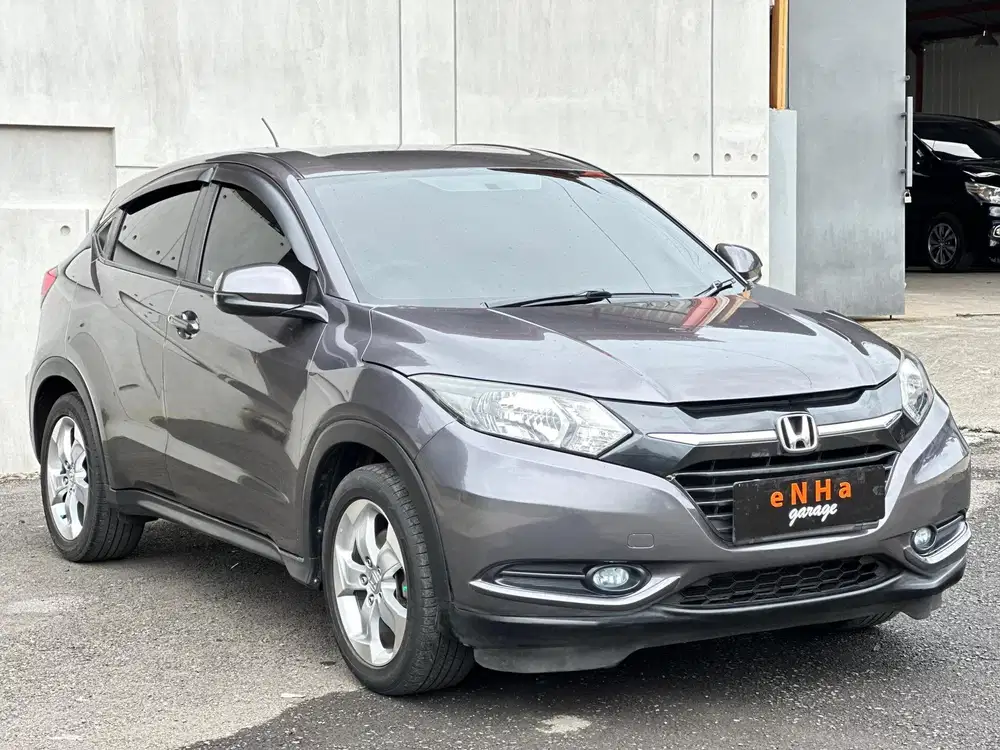 Dp 4JT.. Honda HRV S 1.5 CVT A/T 2017.. eNHa garage Semarang..