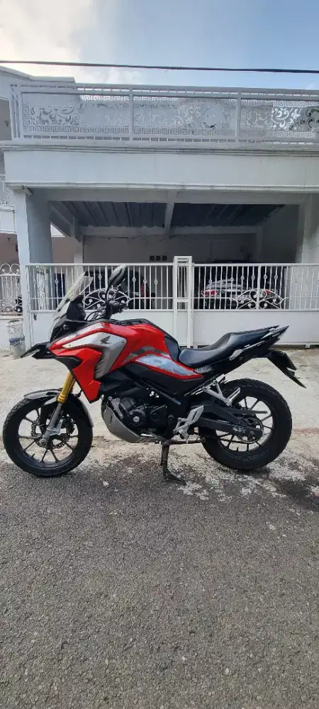 HONDA CB 150 X 2022 TERAWAT (LOW KM,PAJAK ON + FAKTUR, KUNCI 2)