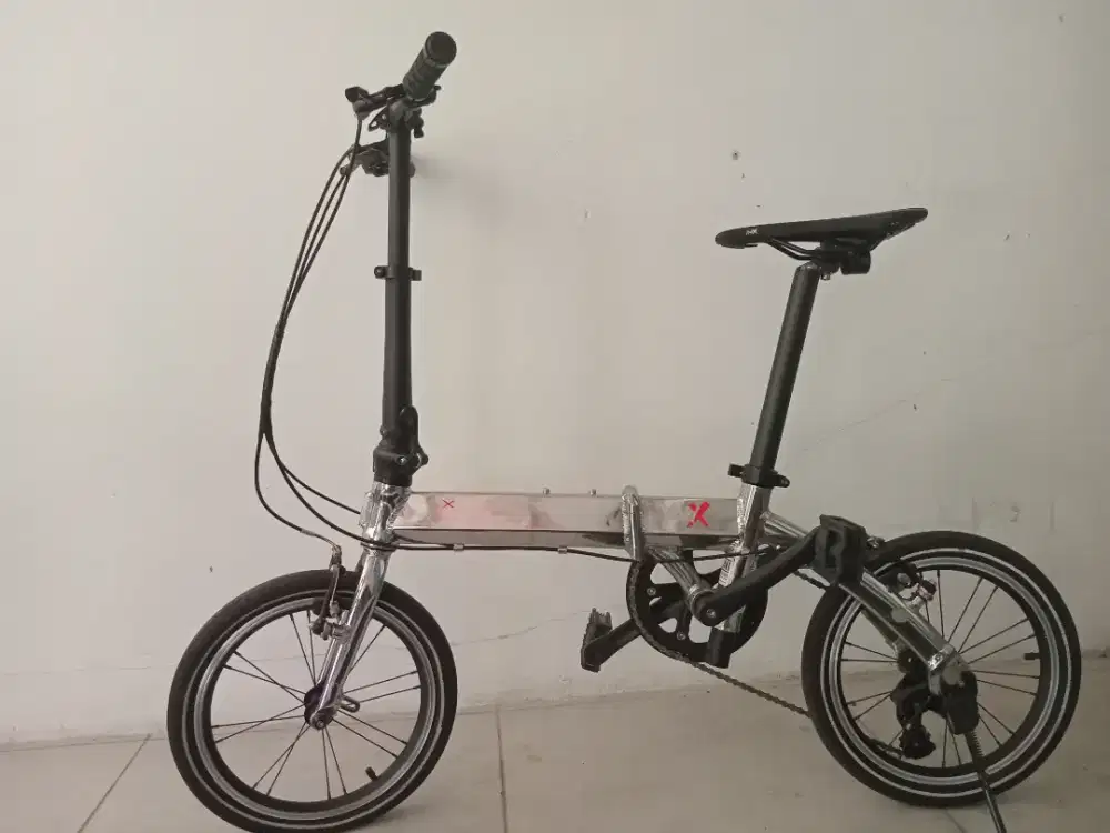 Dijual cepat, sepeda lipat foldX xtwo -silver