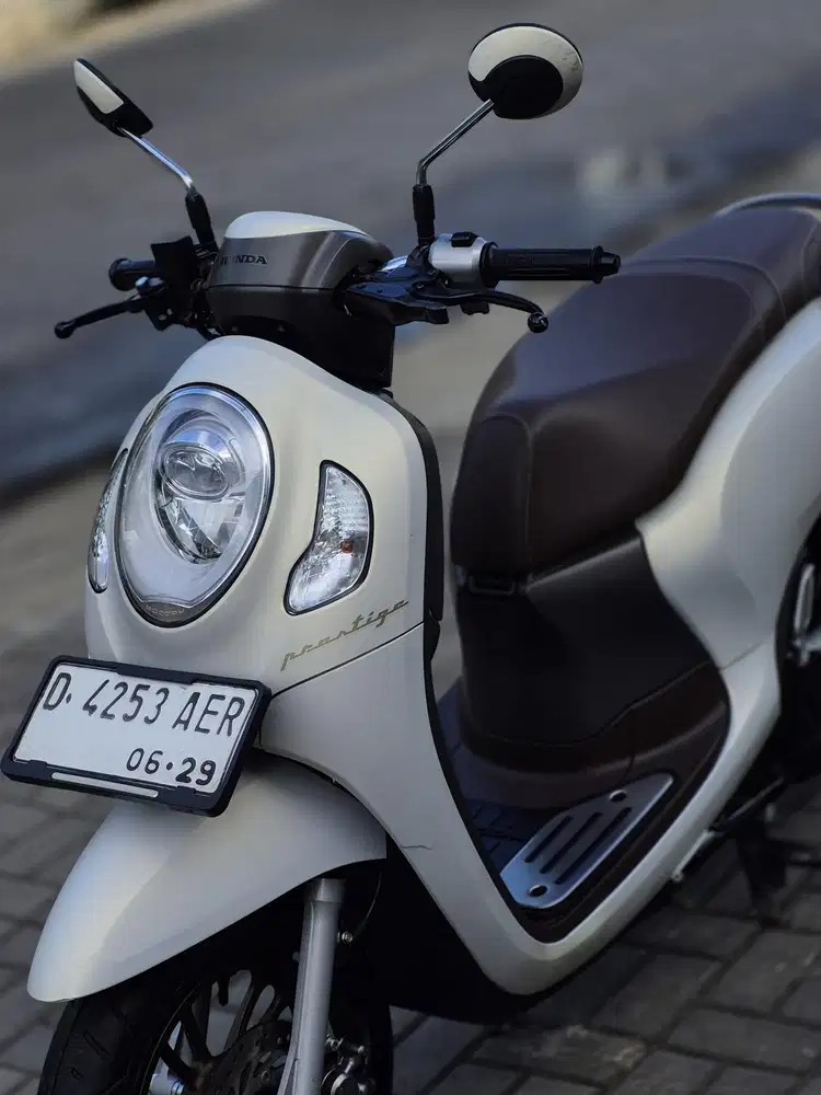 HONDA NEW SCOOPY PRESTIGE 2024 KM 9RB ASLI