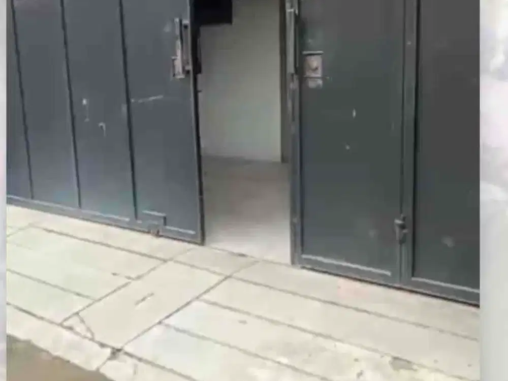 RUMAH 3 LANTAI DI GROGOL JAKARTA BARAT