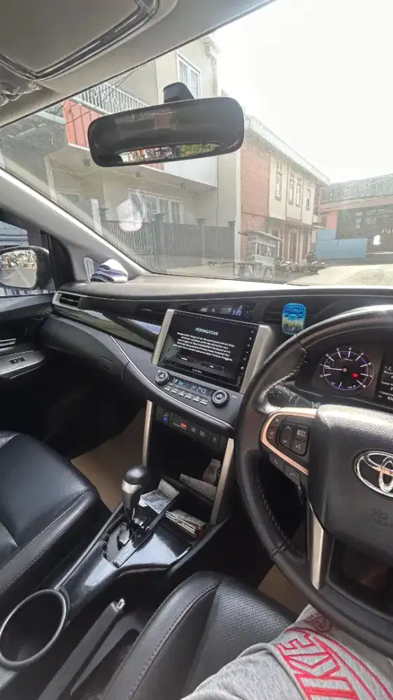 INOVA VENTURER 2.0 CC AUTOMATIC 2020 WARNA HITAM