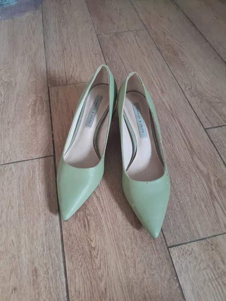 Sepatu High Heels CHARLES&KEITH Size 38