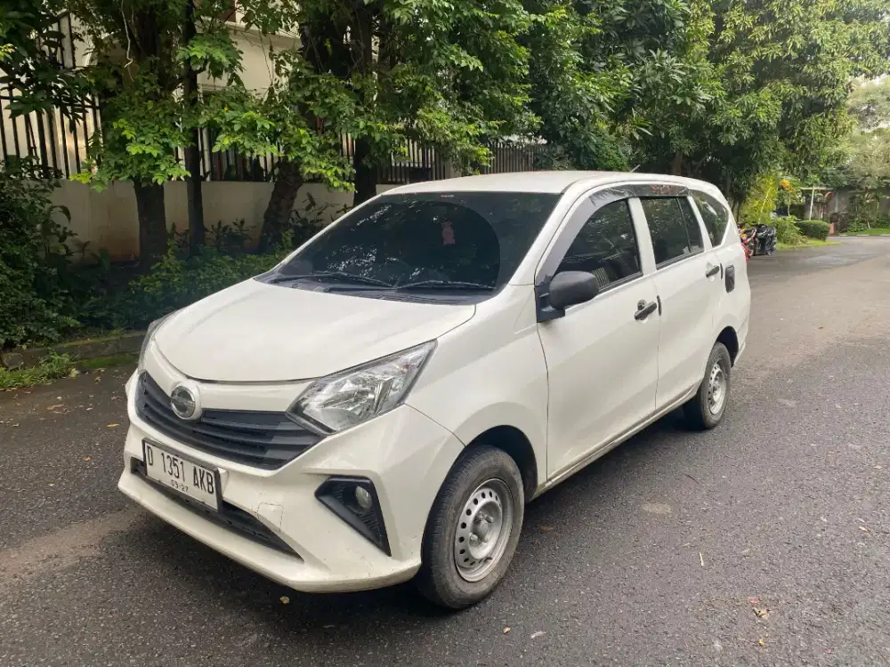 Sigra D MT 2022 KM40RbCash!!!