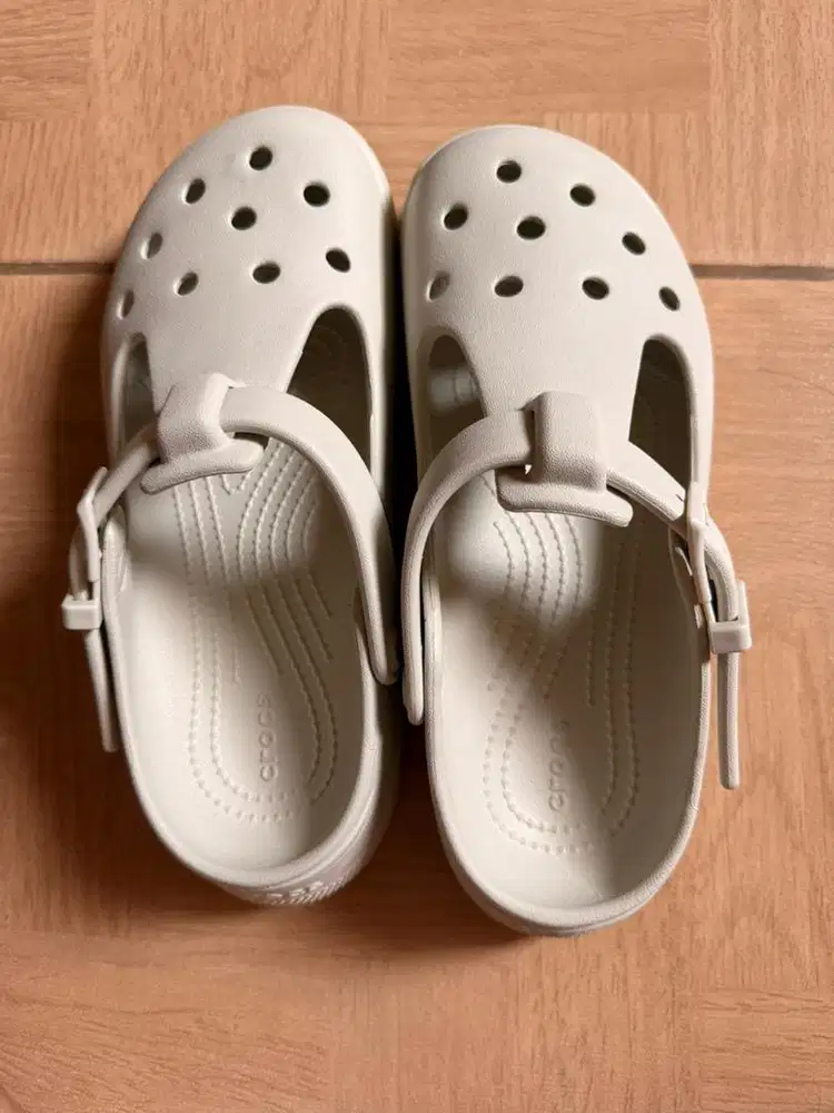 Sandal  Crocs ukr M4 W6