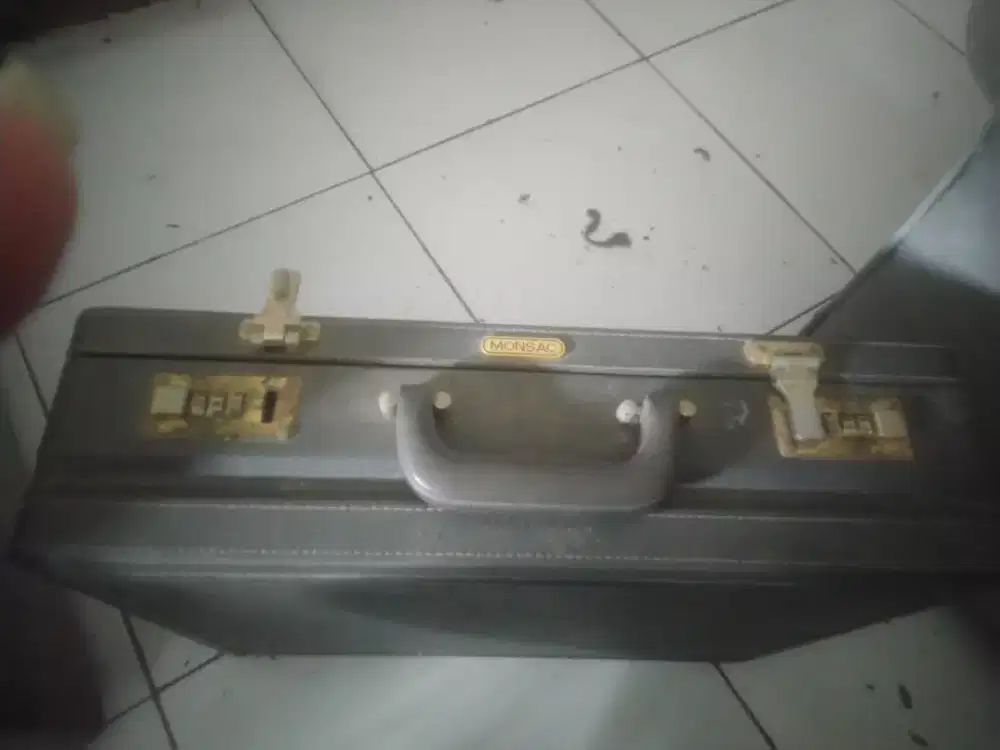 Koper Antik Merk Monsac