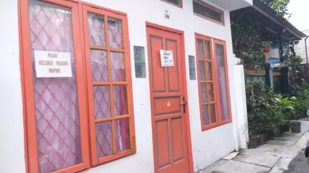 Dikontrakkan, rumah type studio, full furnish, lok.strategis