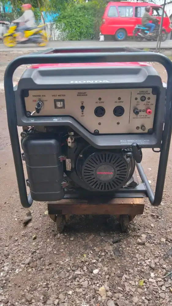 Genset Bensin Honda EG6500CXS (5500Watt) Original